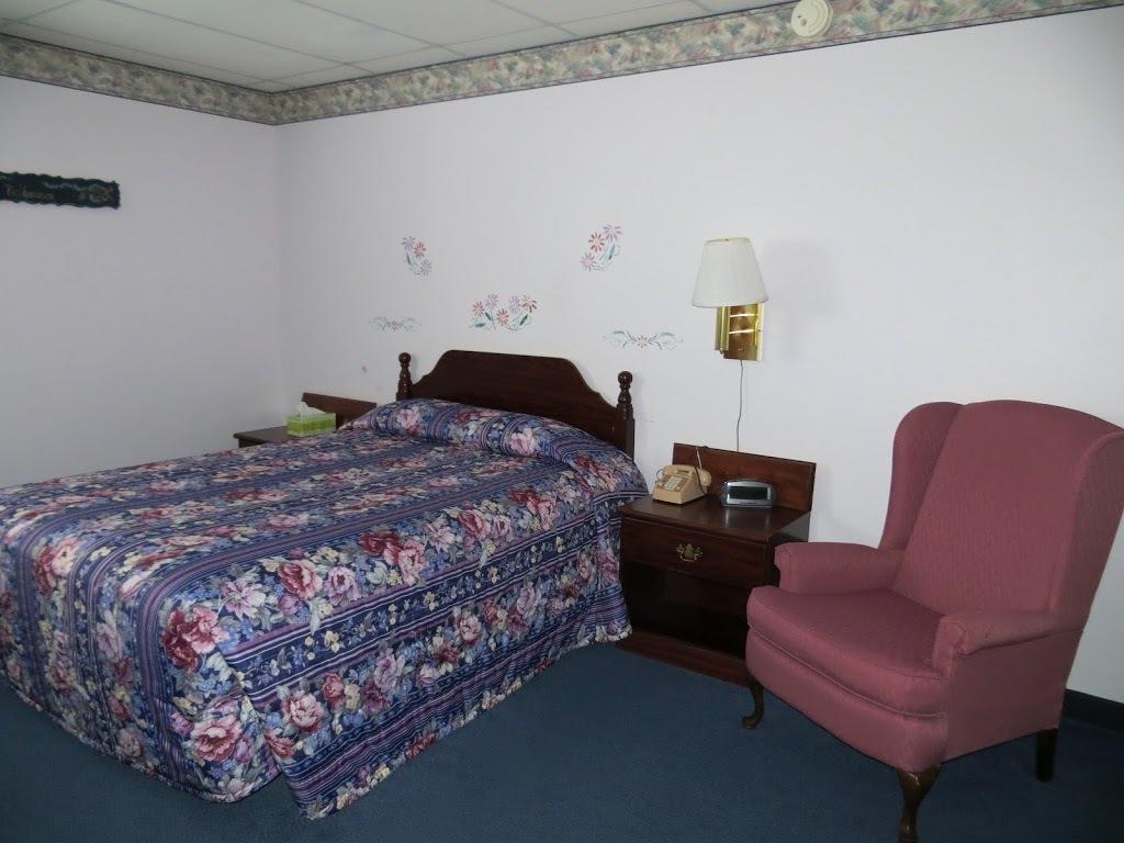 The Bluffs Inn & Suites Decorah Room photo